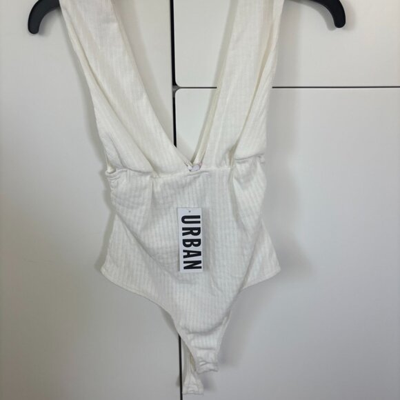 NWT Urban Outfitters Out From Under Pointelle Plunge Bodysuit - Picture 3 of 6